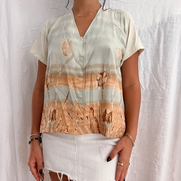 Vintage button-down blouse - Picture 4 of 6